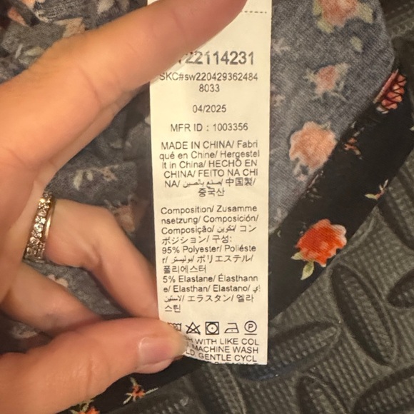 NWT Floral tank RW3 - Picture 3 of 3